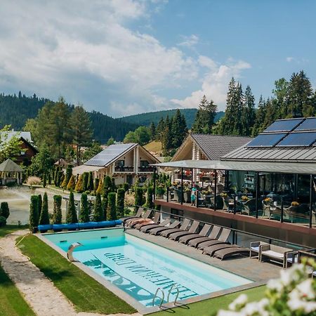 Hotel Vedmezhyi Dvir Boekovel Buitenkant foto