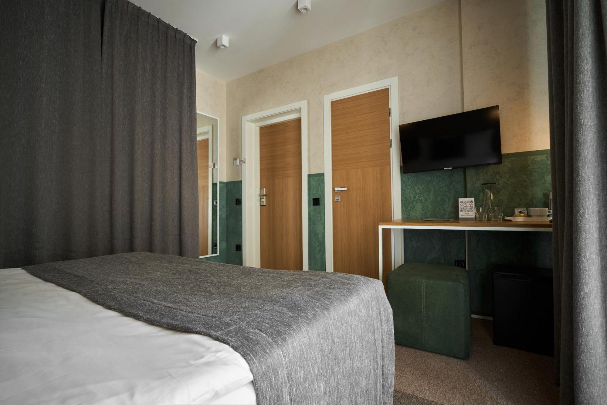 Hotel Vedmezhyi Dvir Boekovel Buitenkant foto