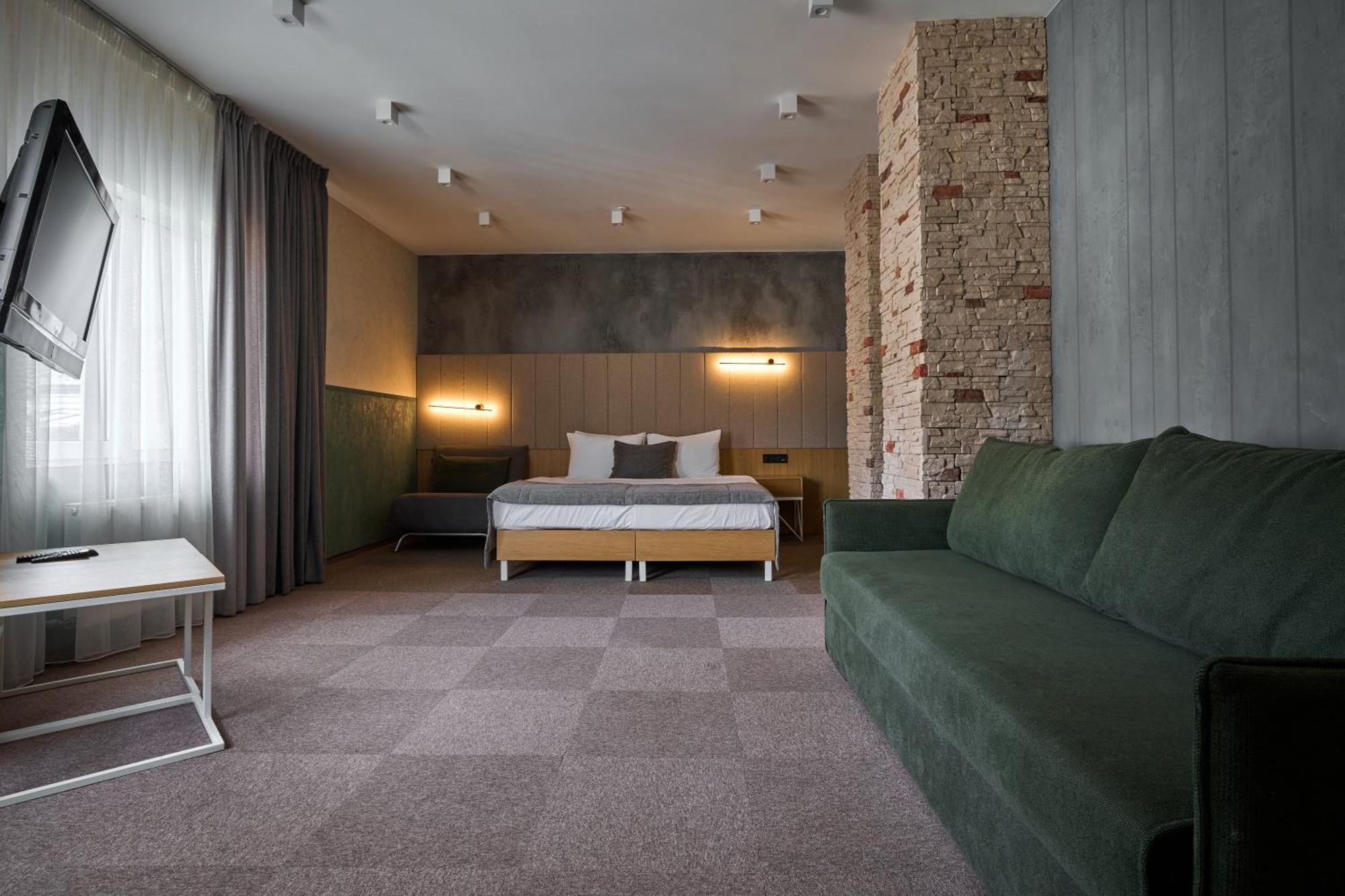 Hotel Vedmezhyi Dvir Boekovel Buitenkant foto